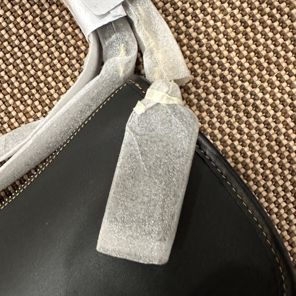 COACH CROSSBODY SWINGER BAG BLACK NWT PERFECT GIFT! - Picture 8 of 16